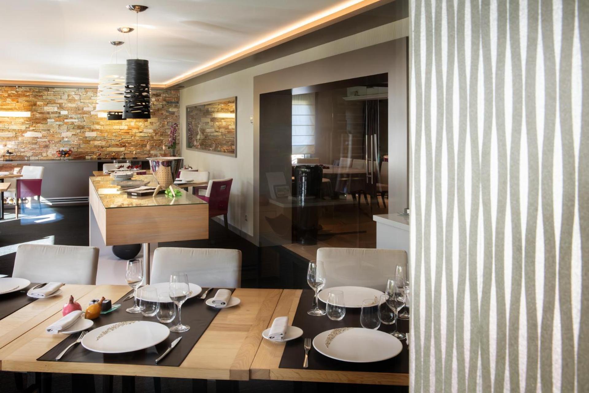 L'Aubiniere Hotel Restaurant & Spa Saint-Ouen-les-Vignes Exteriér fotografie