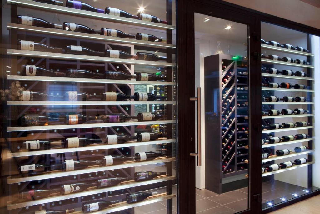 L'Aubiniere Hotel Restaurant & Spa Saint-Ouen-les-Vignes Exteriér fotografie