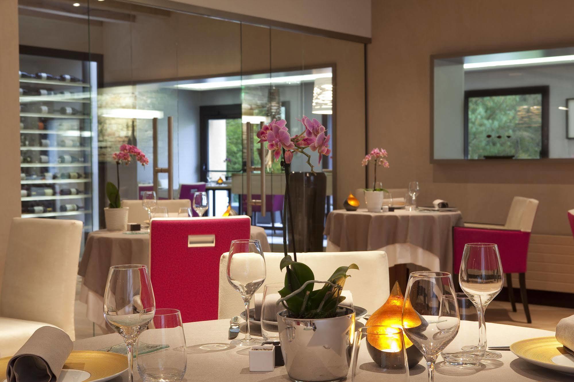 L'Aubiniere Hotel Restaurant & Spa Saint-Ouen-les-Vignes Exteriér fotografie