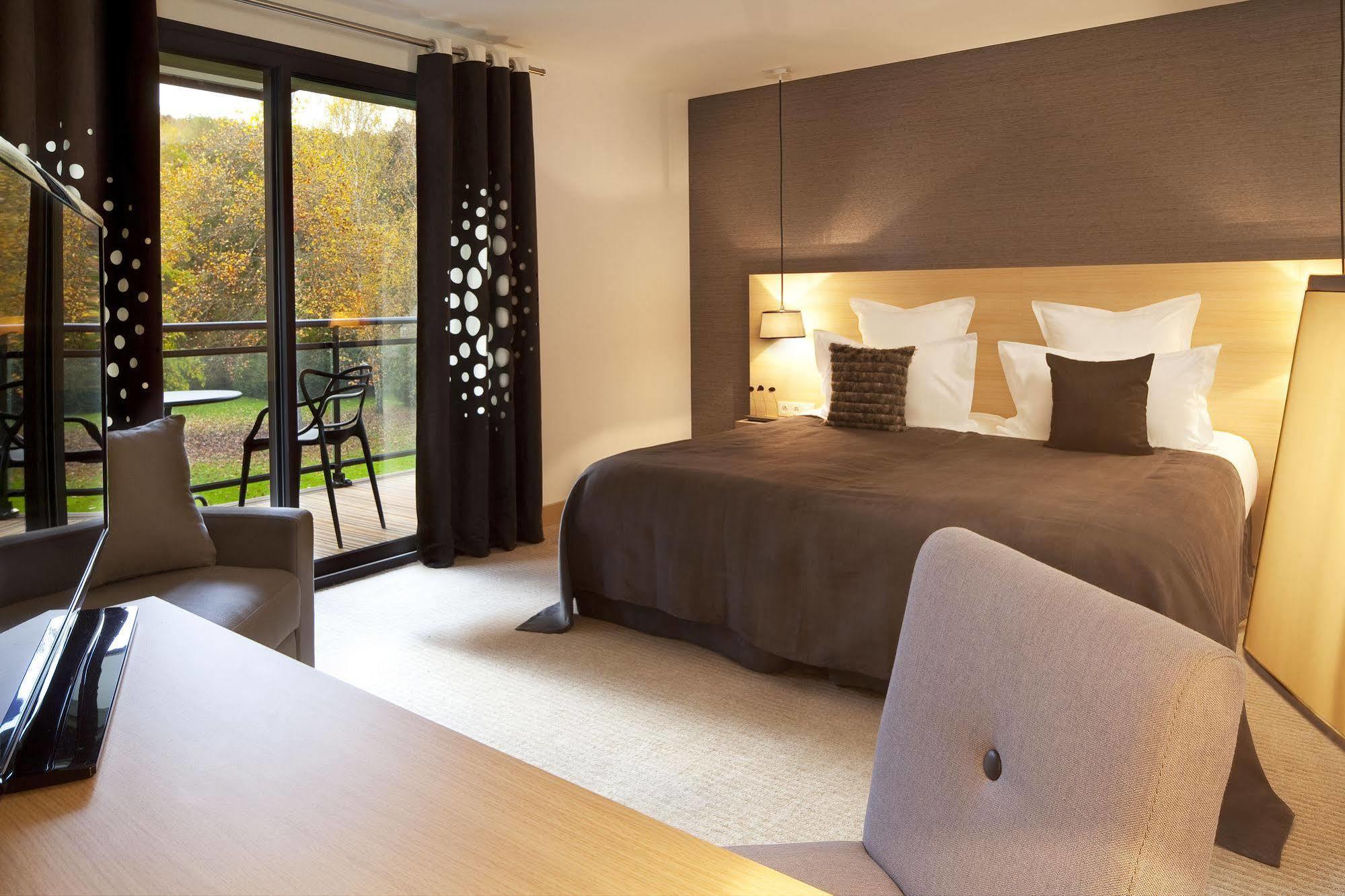 L'Aubiniere Hotel Restaurant & Spa Saint-Ouen-les-Vignes Exteriér fotografie