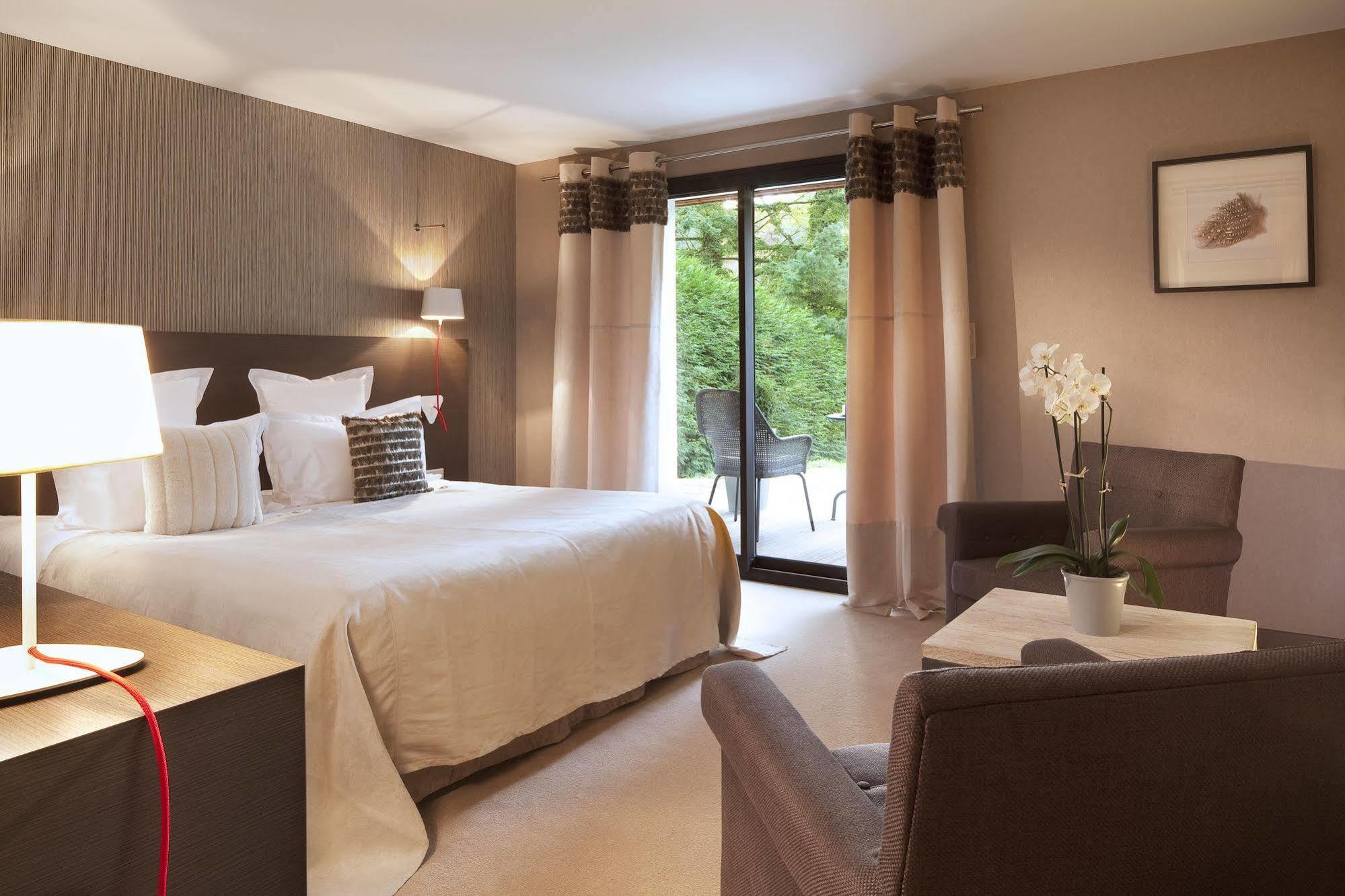 L'Aubiniere Hotel Restaurant & Spa Saint-Ouen-les-Vignes Exteriér fotografie